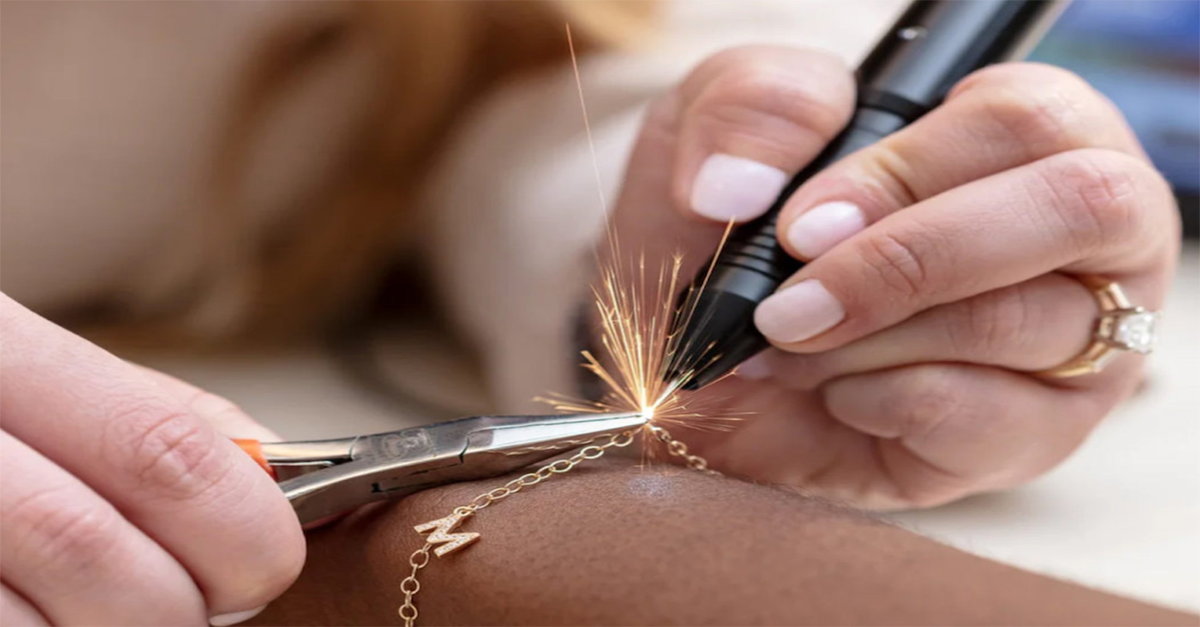 Next-gen jewelry brand presents the popular welding bracelets to Turkey