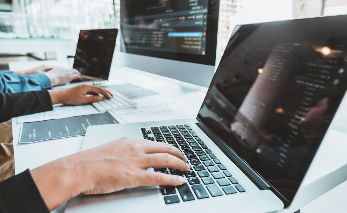 Contribution to qualified human capital in informatics