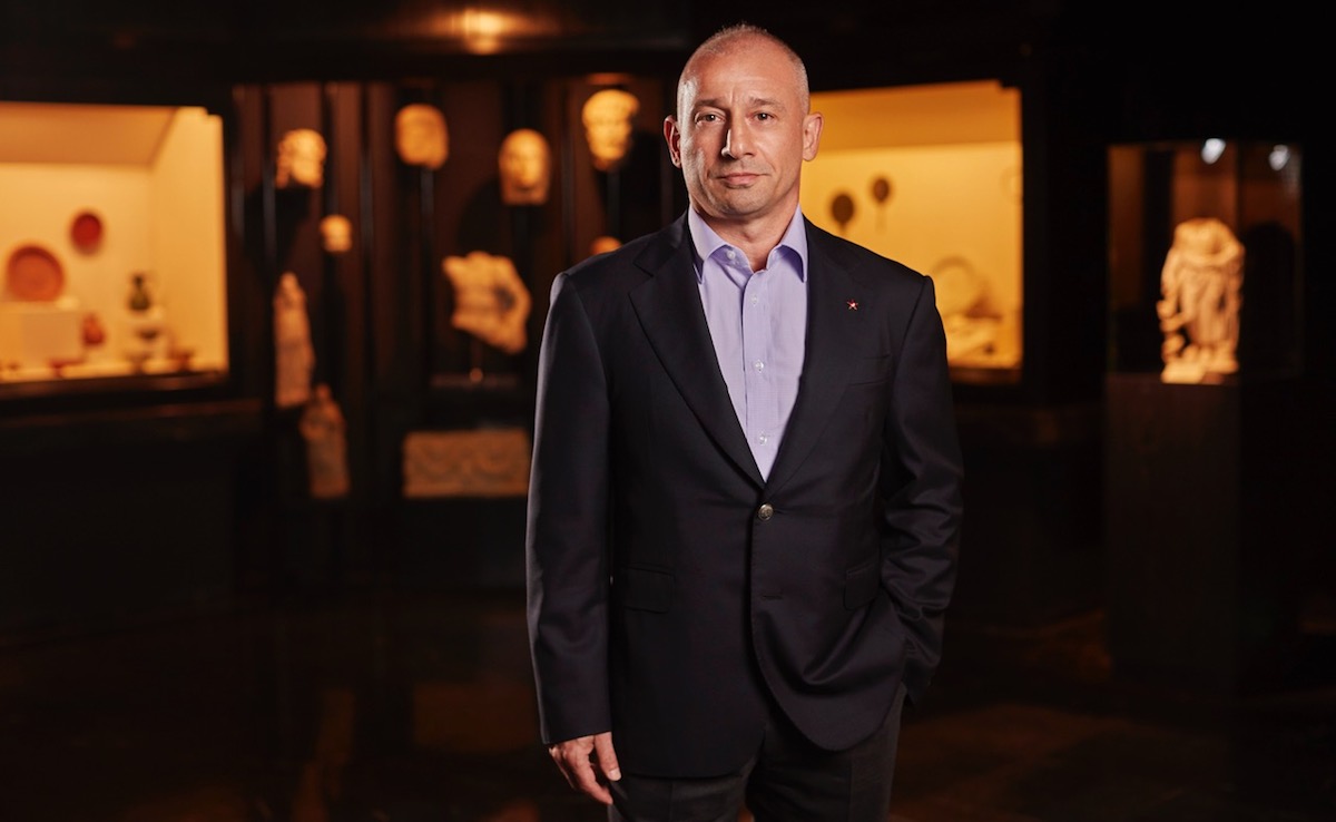 Zer returns from the Stevie Awards with 10 awards