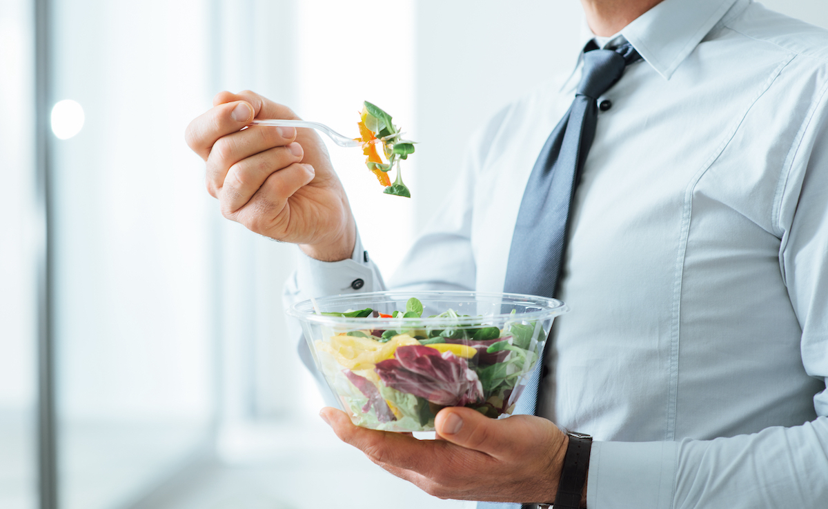 3 out of 5 people gained weight during the pandemic; companies started counting calories in food