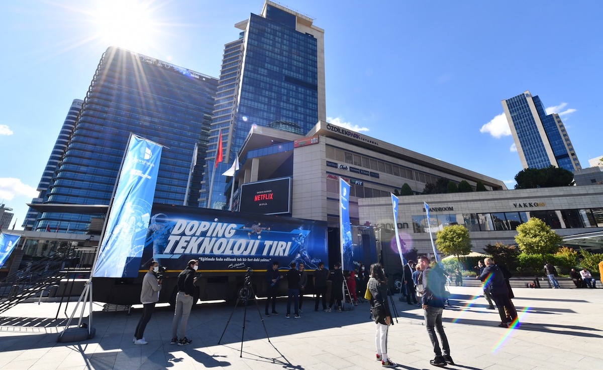 ‘Tech Truck’ to Promote Science & Technology among Turkish Children