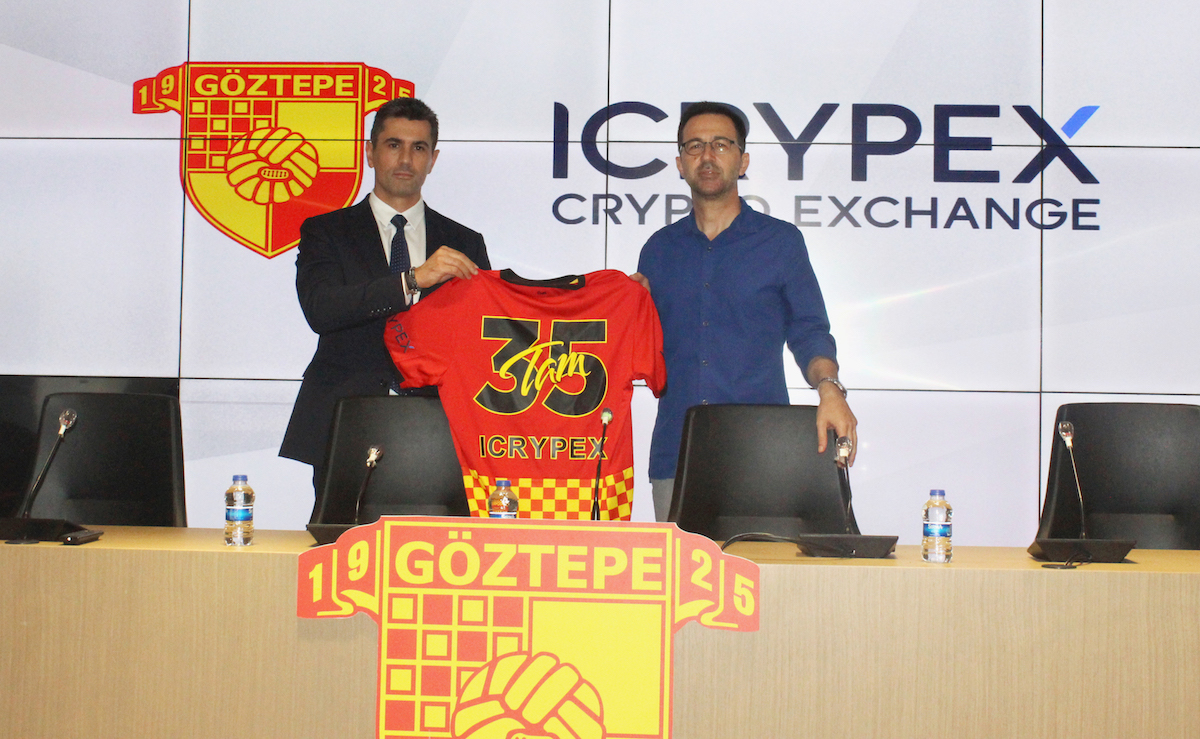 Göztepe's Jersey arm sponsor was ICRYPEX!