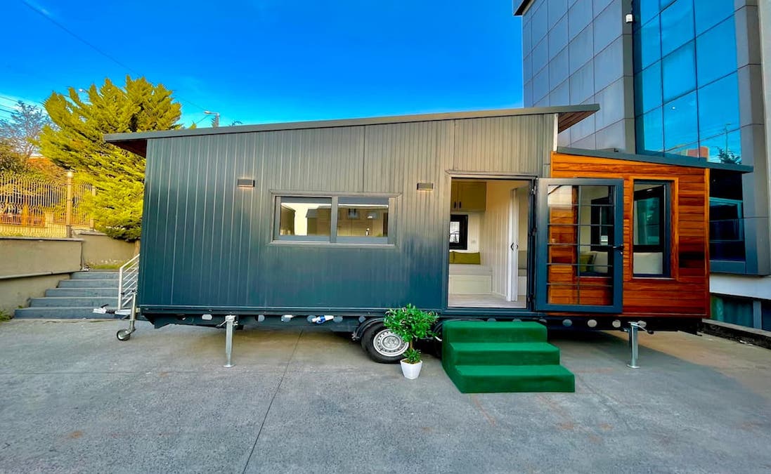 The Era Of Portable Houses Began. These Houses Can Go Anywhere!