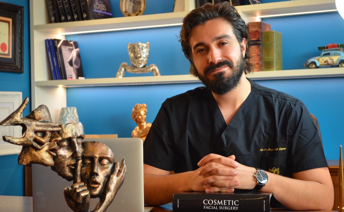 Does the Covid-19 vaccine cause allergies in those who have had facial fillers in the past?