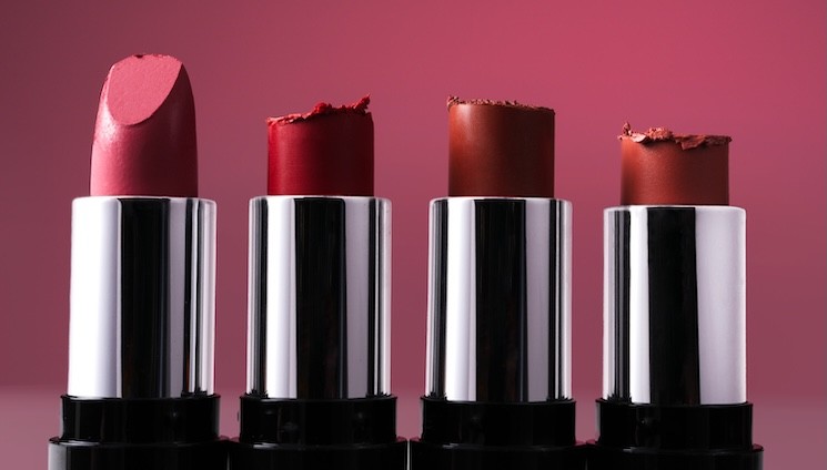2025’s Quiet Power Move in Beauty: The Rise of Nude Lipsticks