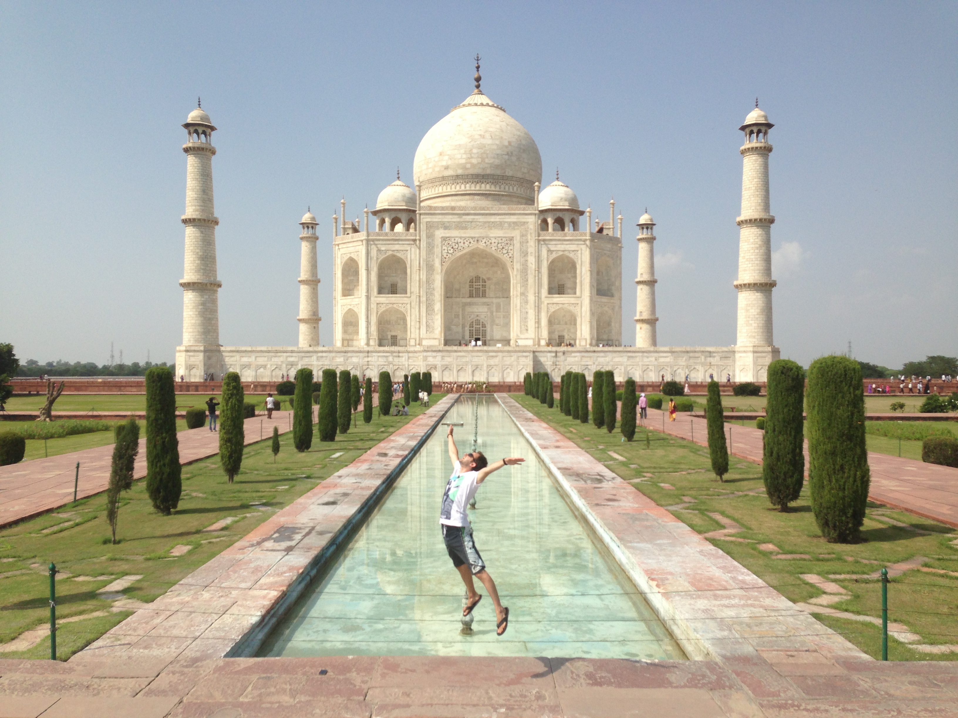 Turkish traveler visited 80 countries by the age of 30 and penned more than 15 thousand pages.