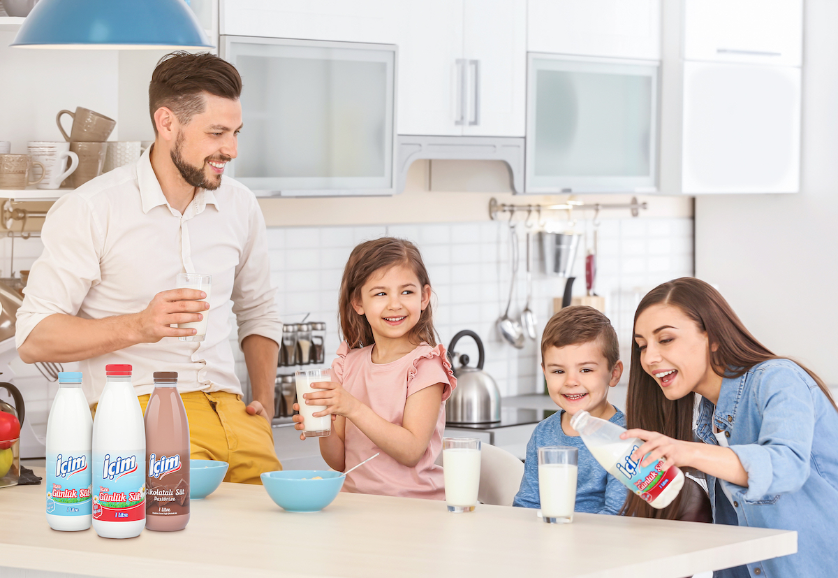 İçim Daily Milk In Its New Generation Bottle With First Day Freshness