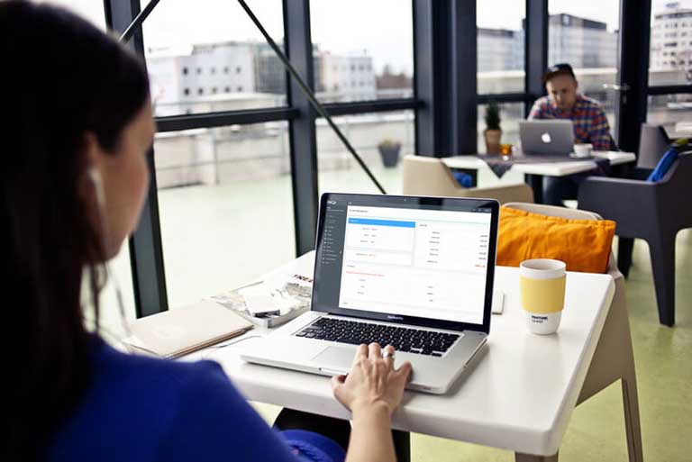 30% loss occurs every year in the lists sent by e-mail!