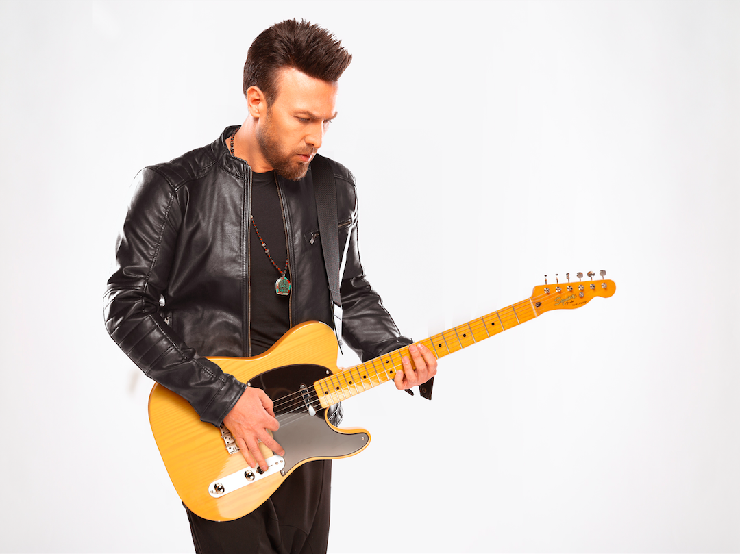 Nejat Çarkacı donates the proceeds of his new single album to contribute to education.