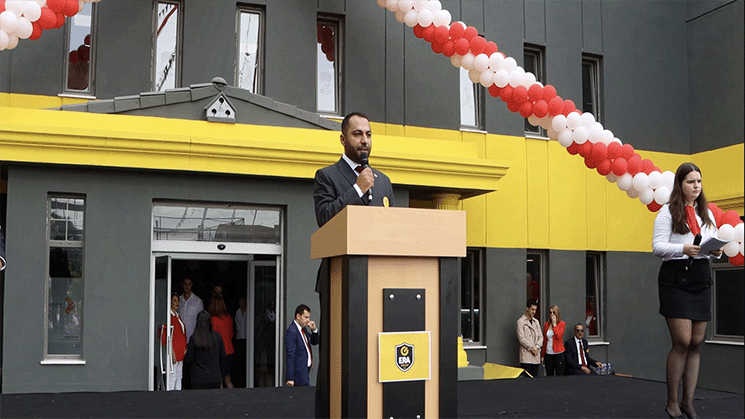 The educational institution celebrated the 100th anniversary of the Republic with staff and students at its 20 campuses