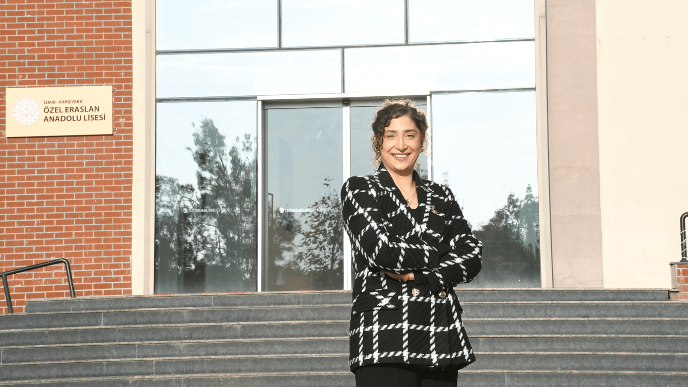 The road to academic success now passes through bilingual education