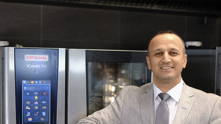 New innovation from RATIONAL: iCareSystem AutoDose – Automatic Washing and Care System