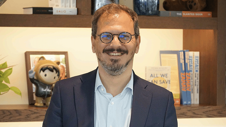 Artificial Intelligence, Marketers' Top Priority and Biggest Challenge