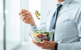 3 out of 5 people gained weight during the pandemic; companies started counting calories in food