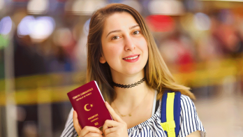 3 out of 4 young people want to migrate to another country