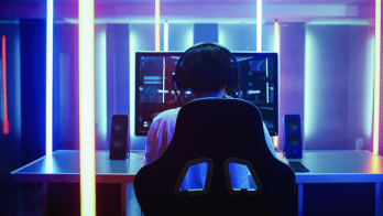 Gamers and remote workers turn to technological chairs for their health