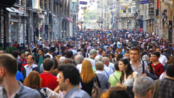 The proportion of young people who are satisfied with their lives and hopeful for the future has decreased for 5 years