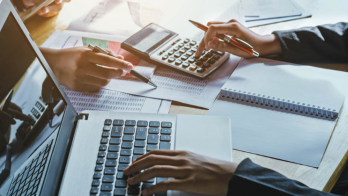 Turkish businesswoman was chosen as one of the 50 most successful female accounting professionals in America