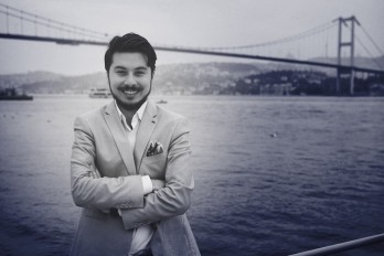 “Coronavirus caused artists lose on stage, earn on digital”