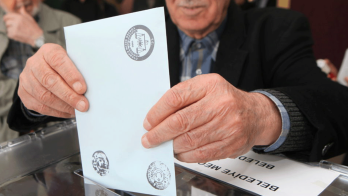 Those who share their votes on social media are committing an election crime