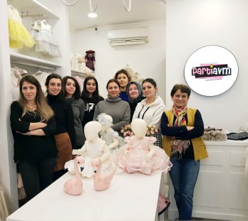 Women entrepreneurs have moved their organizational skills to the internet